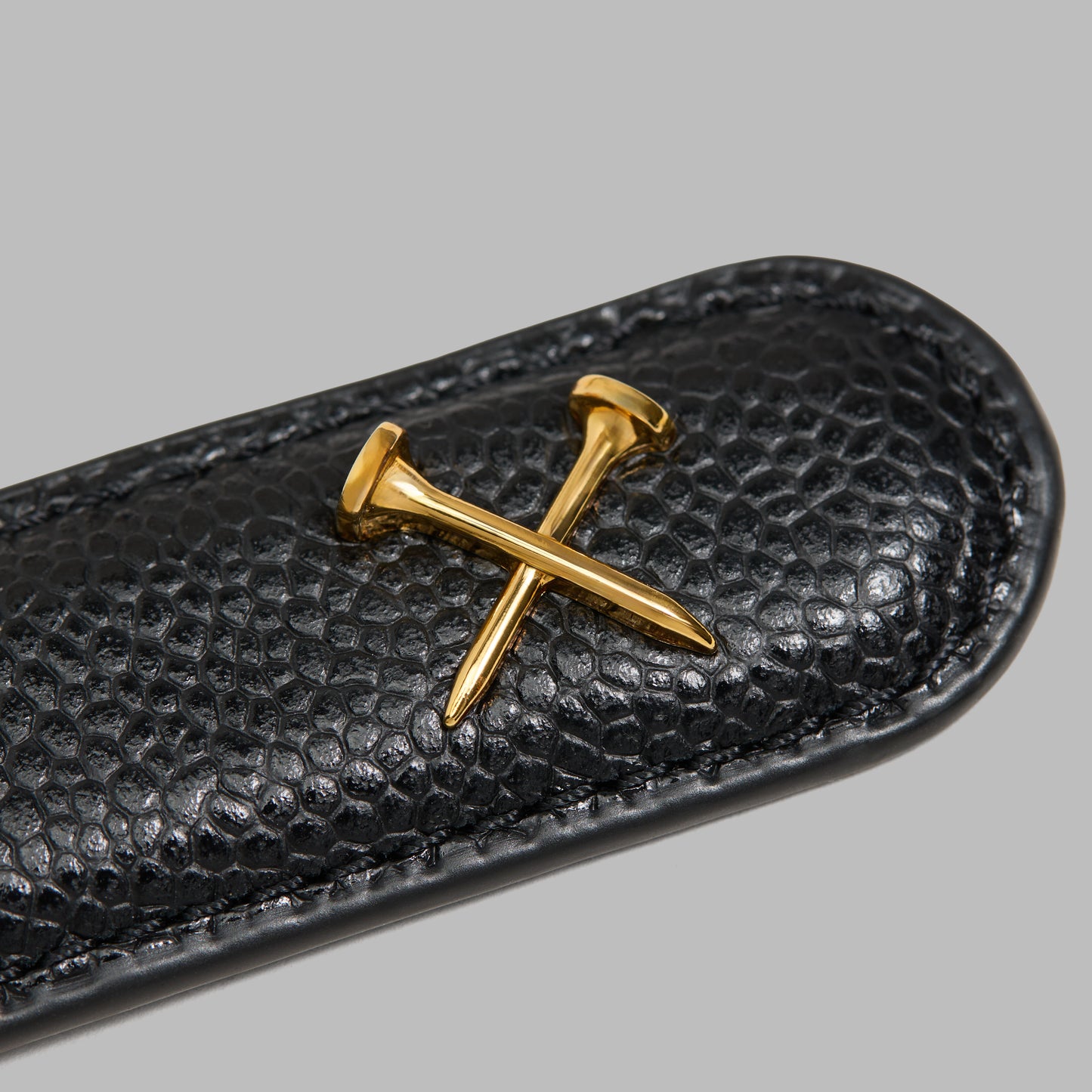 G/FORE METAL TEES PEBBLE LEATHER BELT